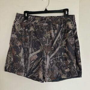 Abercrombie Men’s Camo Mesh Shorts (never worn) size Medium
